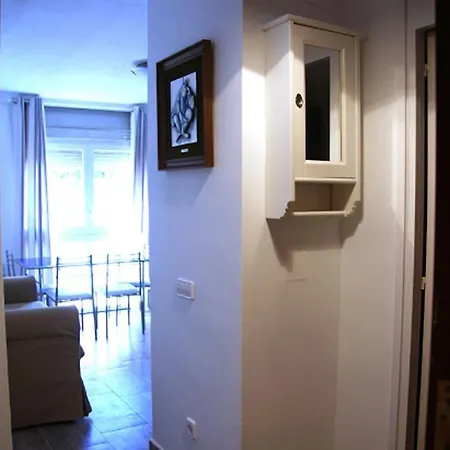 Апартаменти Playa Lloret A20 *